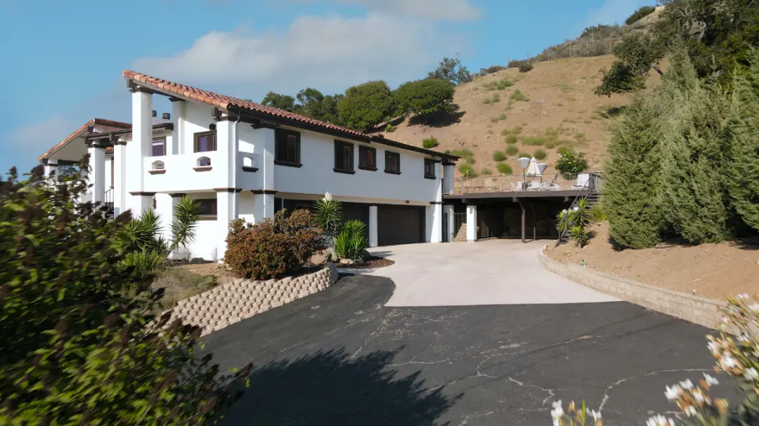  How Wide Should My Driveway Gate Be?